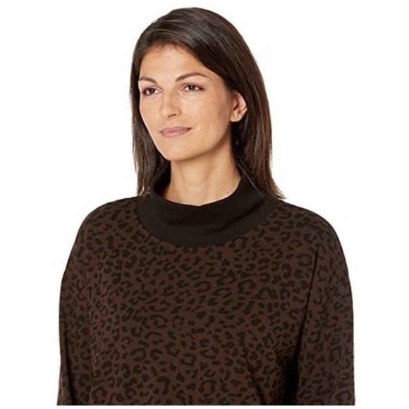 Vince Camuto Mock Neck Sweatshirt Brown Black Leopard Print Sz XXS Long Sleeve - Picture 9 of 9
